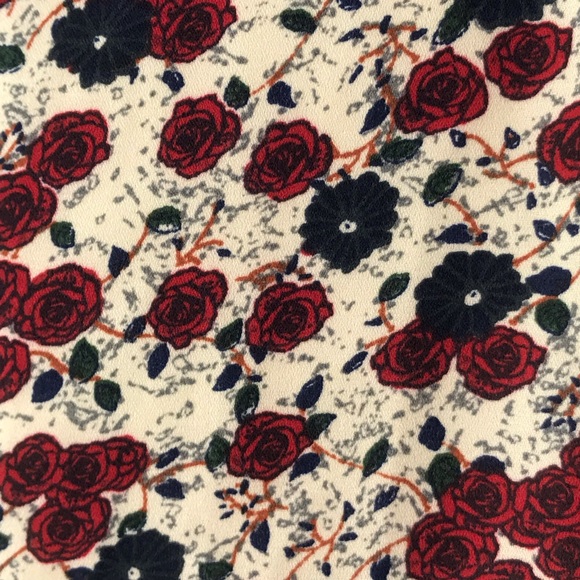 DR2 Cream Red Blue Floral Print Long Sleeve Notch Neck Blouse Size M - Picture 9 of 15